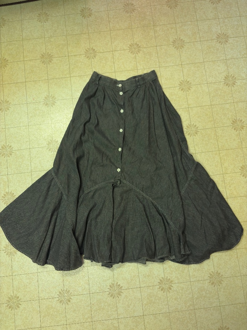 Women's Dark Gray Button-Front A-Line Maxi Skirt - Picture 1 of 4